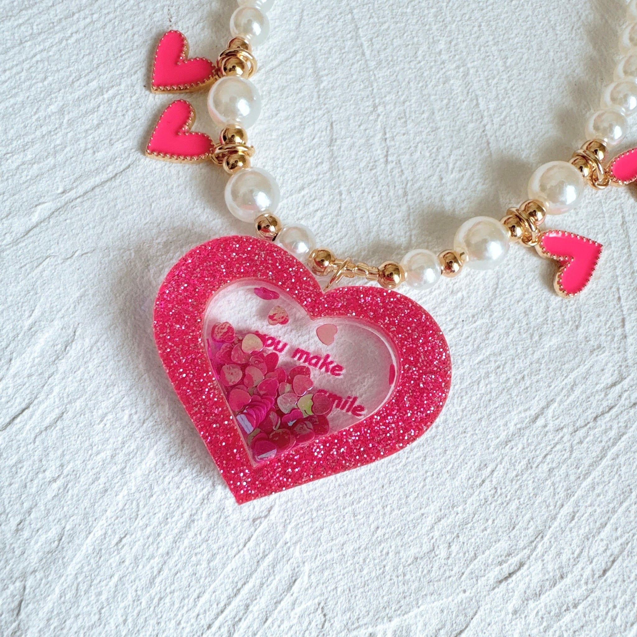 シャカシャカピンクハートネックレス（新作＊バックリボン付き）
