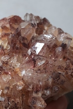 レッドファントムクォーツ クラスター「大地の幻影」Red Phantom Quartz Cluster ◇ 天然石・鉱物・パワーストーン・原石 | st00394