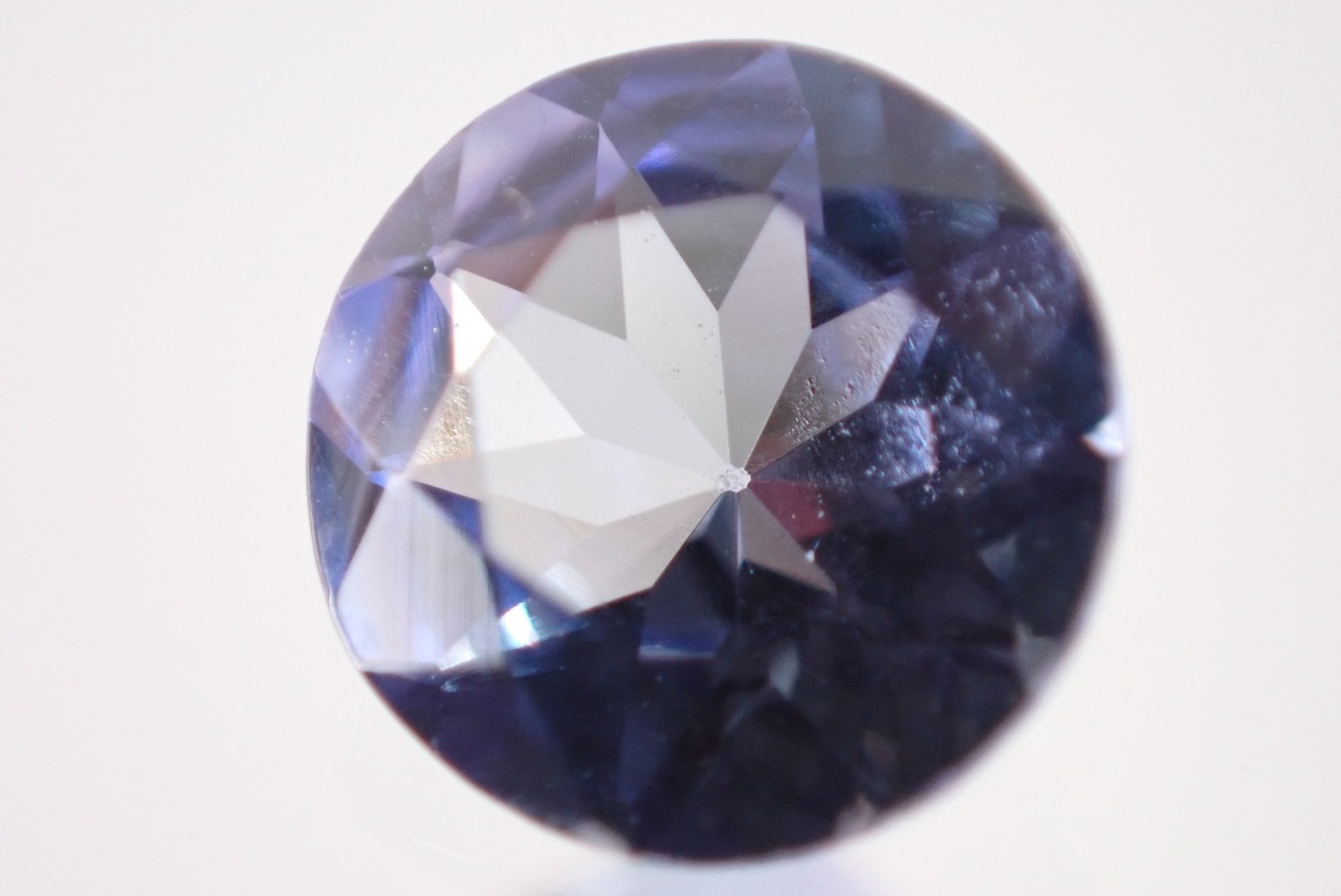 タンザナイト　0.63ct　[C9‐10]