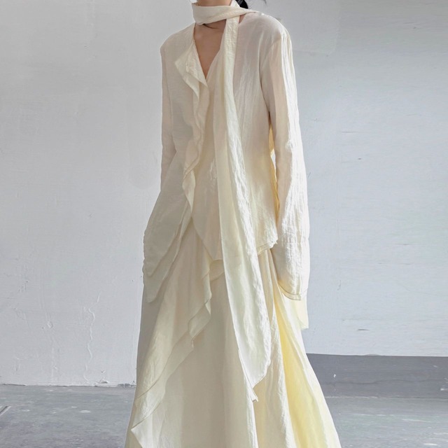 Asymmetrical design waist shape blouse【2color】 C1048