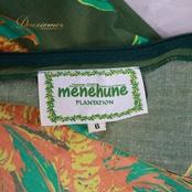 フラダンス 衣装 ワンピース ドレス カーキ系 メネフネプランテーション ハワイアンプリント アロハ レッスン 練習 フリル ノースリーブ かわいい 華やか MENEHUNE PLANTETION グリーン系 イエロー系 オレンジ系 緑 黄 フラダンス衣装 おしゃれ ダンス練習 Hawaiian dress フラダンスドレス パーティー かわいい服