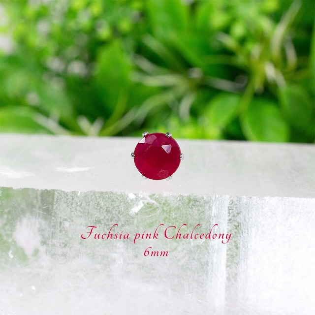 フューシャピンクカルセドニー・ピアス 6mm(片耳)