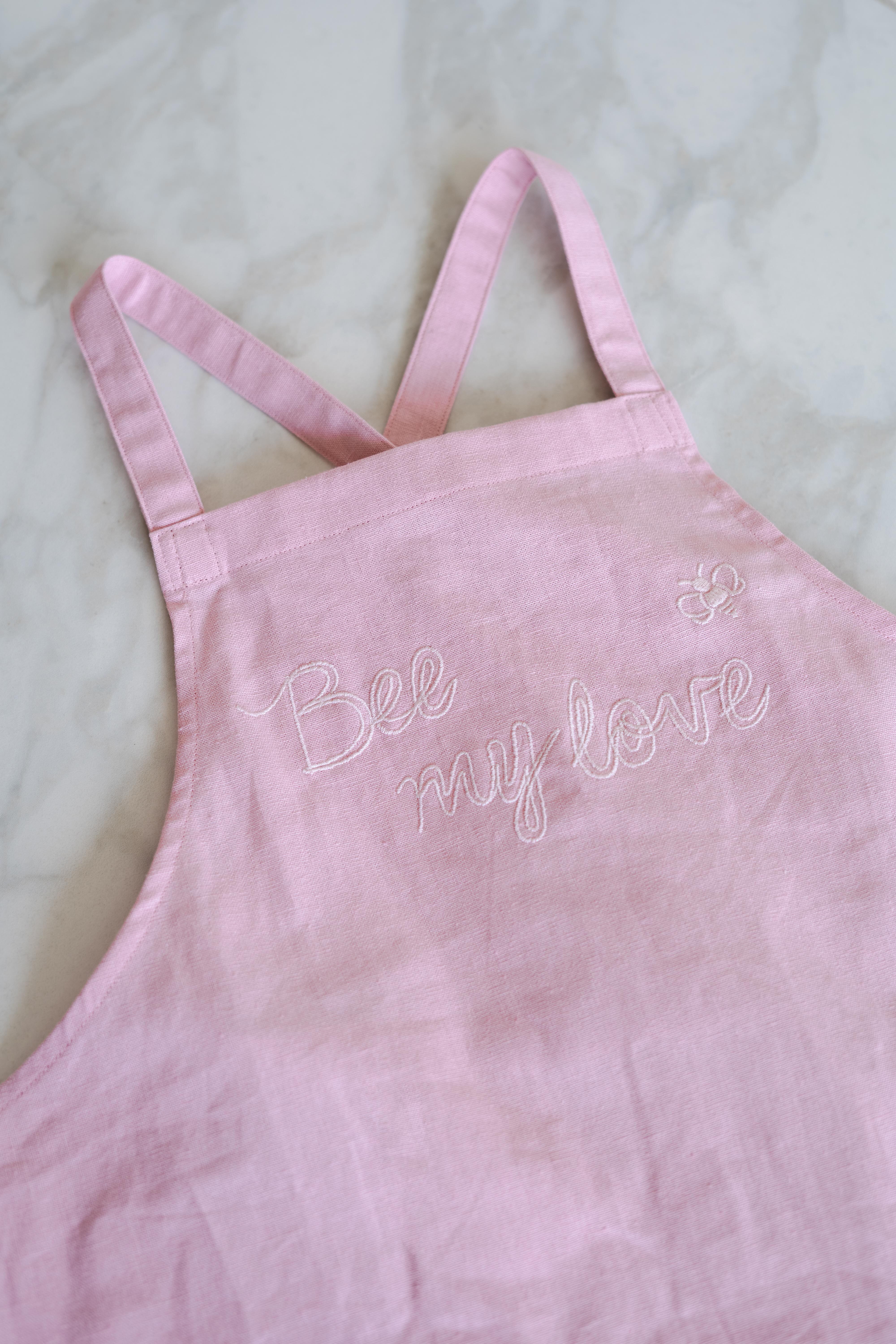 amitie アミティエ エプロン BEE MY GUEST APRON【THE BEESコラボ】 | AMICA・kids
