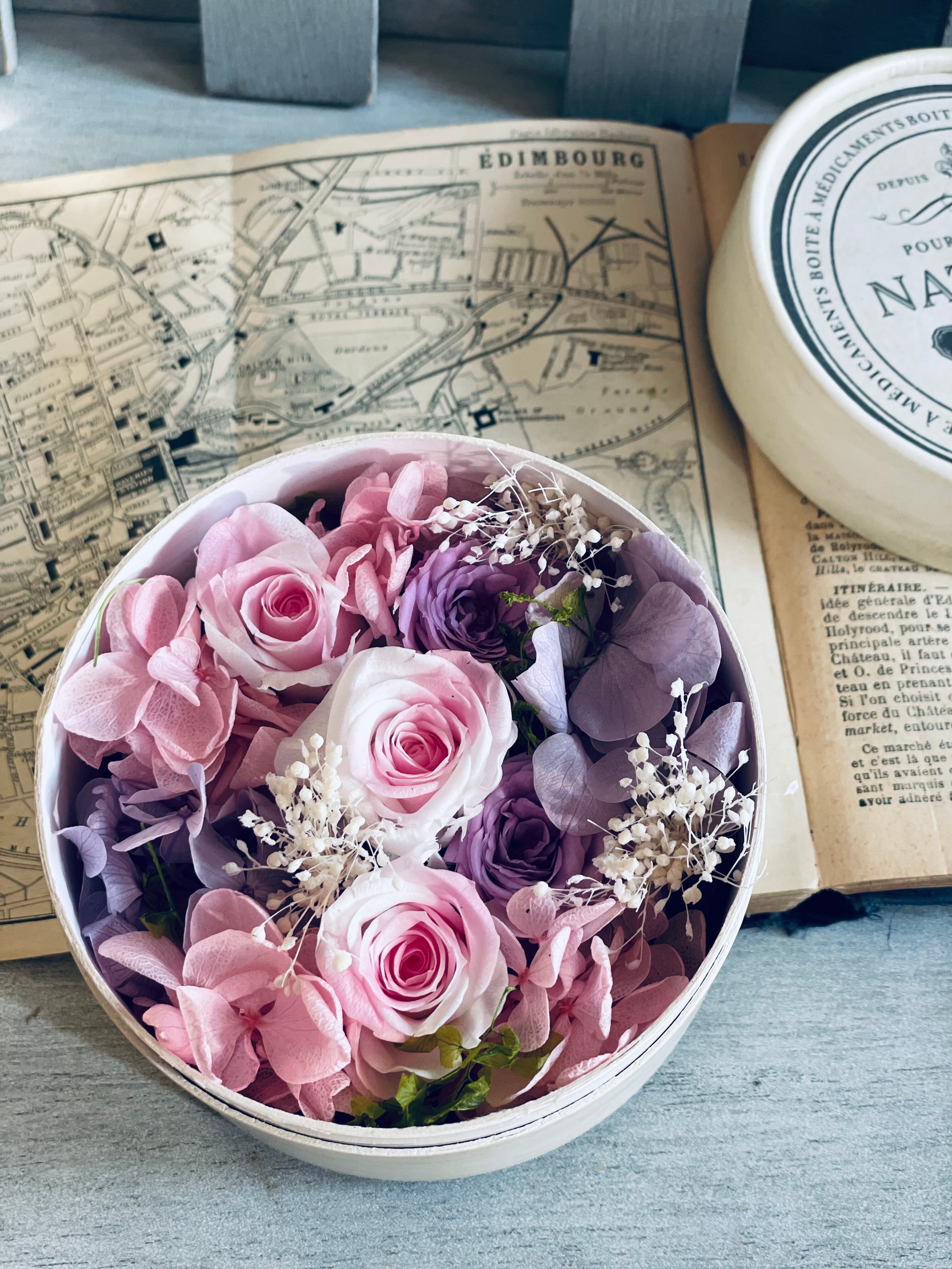 キナリ・ベージュ 母の日♡Gift Box プリザーブドリース［パープル