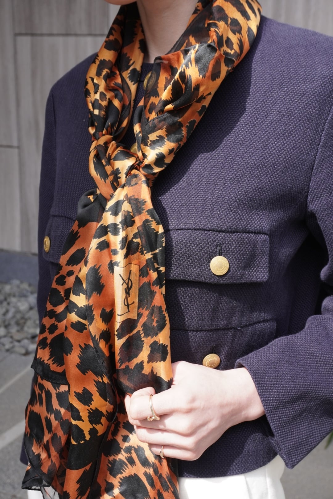 イヴサンローラン　スカーフ　豹 Yves Saint Laurent イヴ・サンローラン レオパード スカーフ ブラック