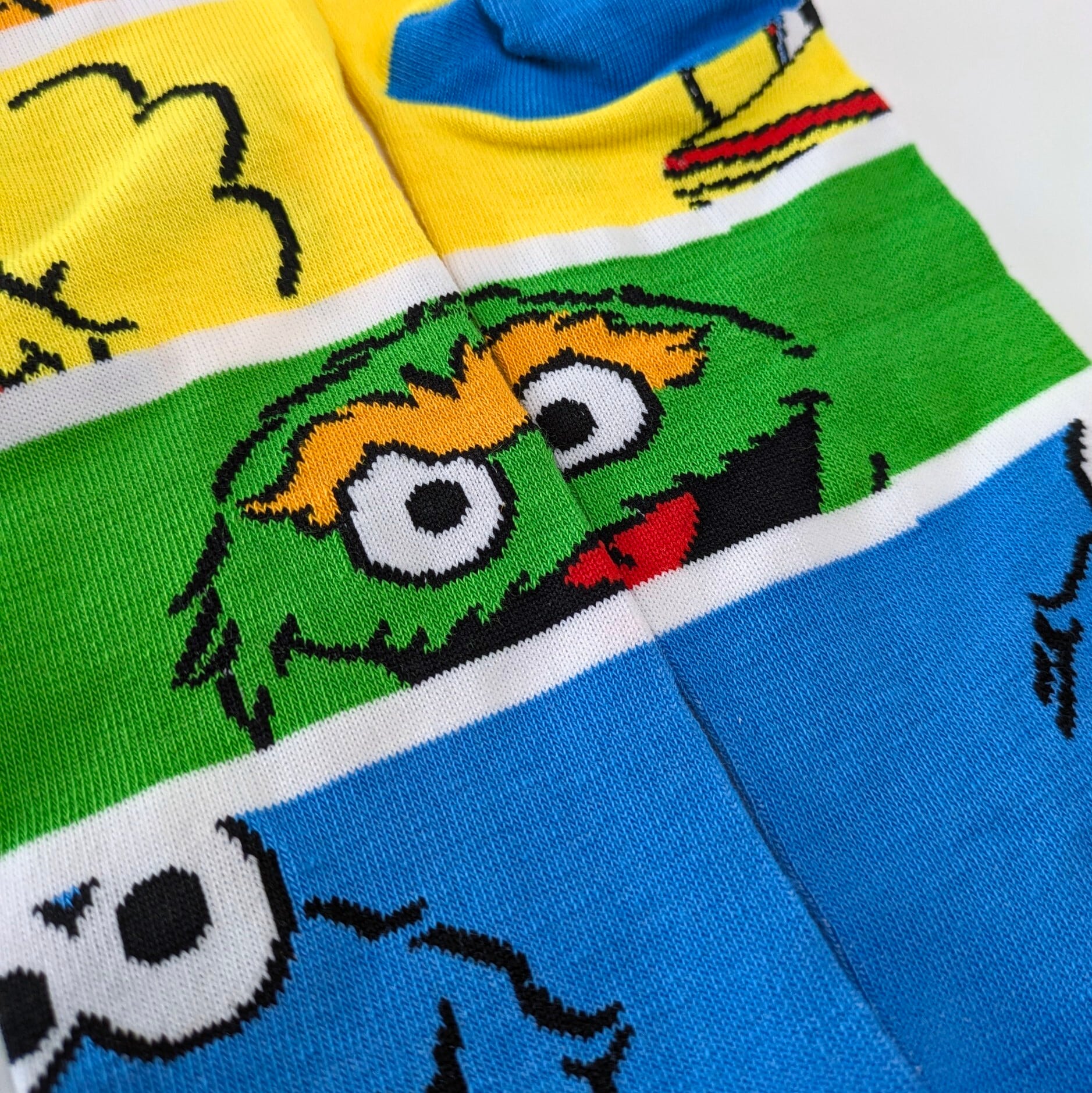 ♧【 crew socks / クルーソックス 】『 セサミストリート 』靴下 / ソックス 〚アメリカン雑貨 アメトイ〛