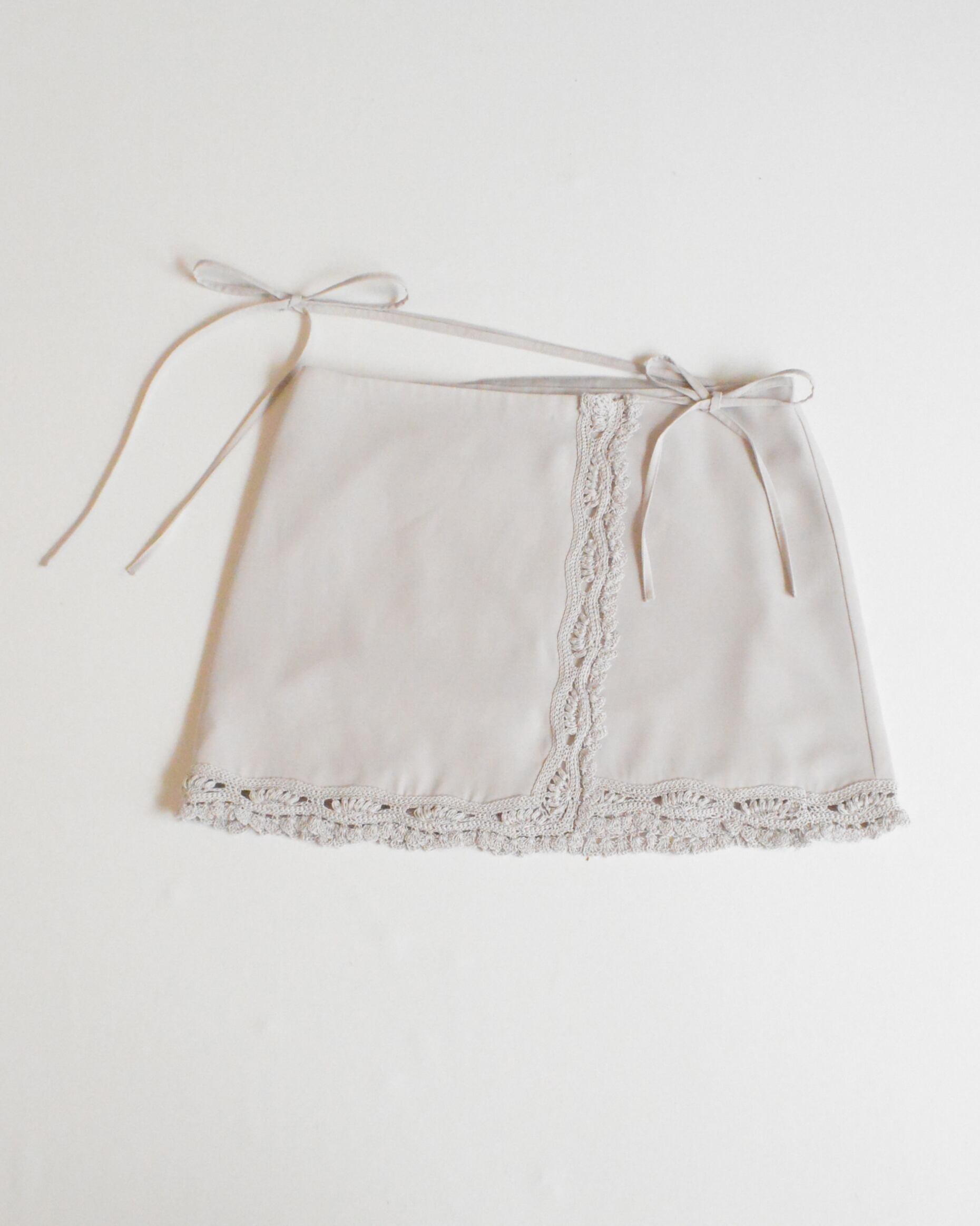 Crochet edging wrap skirt・C/♯gray | FAD distortion