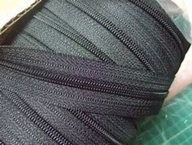 YKK コイルファスナー　3ｃ　黒／カラー　加工なしの布が柔らかい　チェーン　１ｍ単位