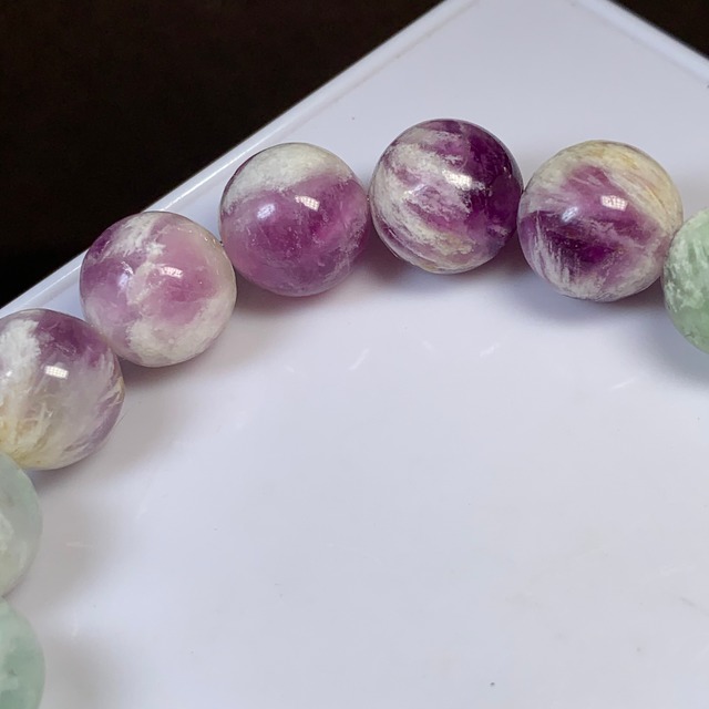 2.グラデーションエンジェルフェザーフローライト