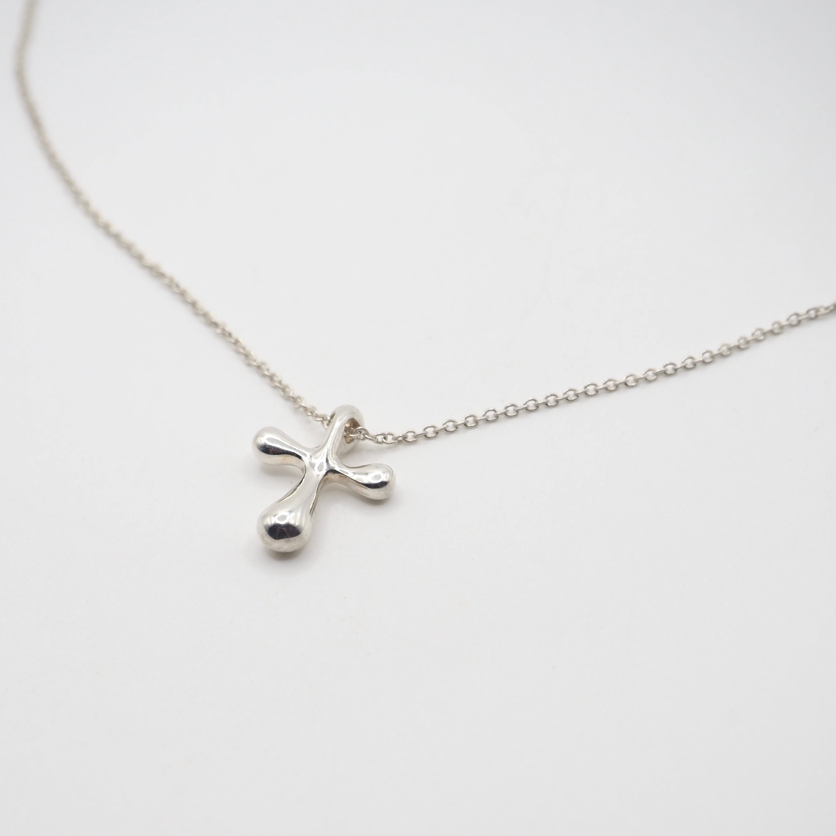 Tiffany&Co. エルサペレッティ スモール クロス ネックレスシルバー925