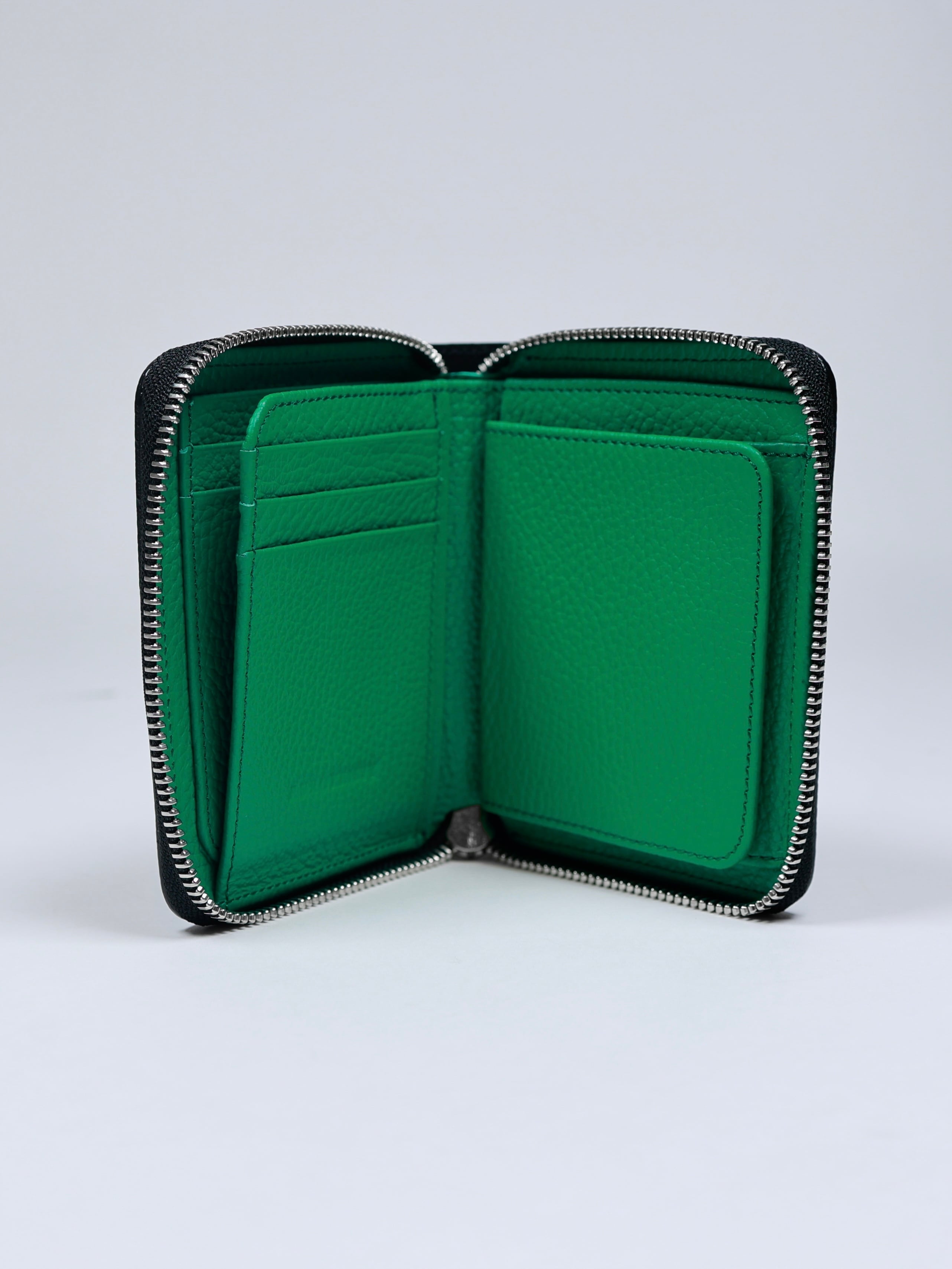 即納在庫あり】Italian Emboss Middle Wallet 【イタリア・マスト
