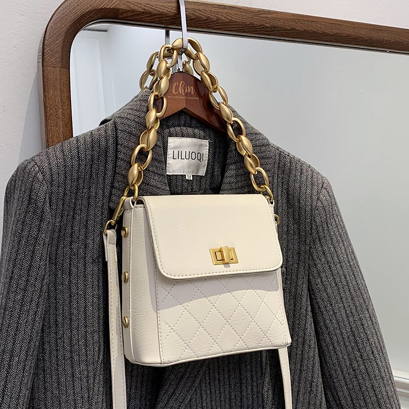 サマースタイルチェーン 夏物 スクウェア メッセンジャーバッグ Tiancai_Wing_Bag20650938498