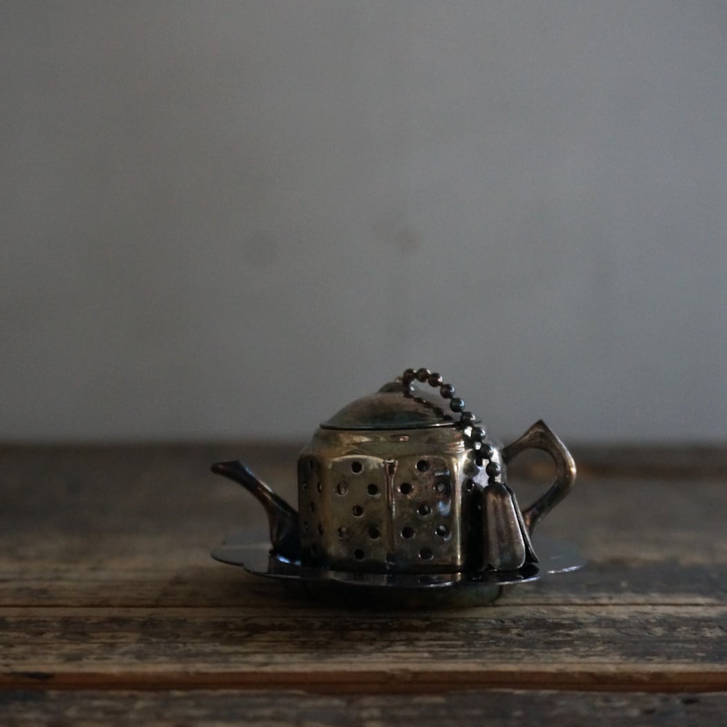 イギリス　アンティーク　ティーストレイナー　ティーストレーナー　茶こし　純銀 ENGLAND antique イギリスアンティーク ティーストレイナー ティー