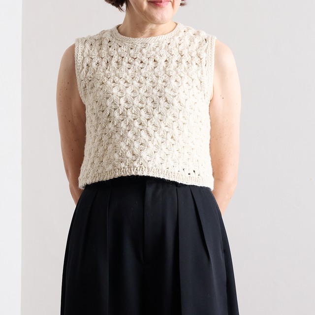 【30%off】MAYDI マイディ　sanado　ハンドクロシェットニットベスト　ナチュラル　