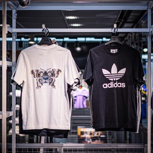 緑紫闇夜蛾虎パーカー