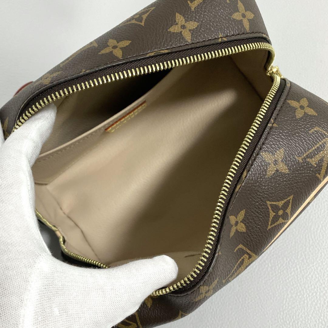 LOUIS VUITTON /モノグラム ロッカー ドップキット クラッチバッグ