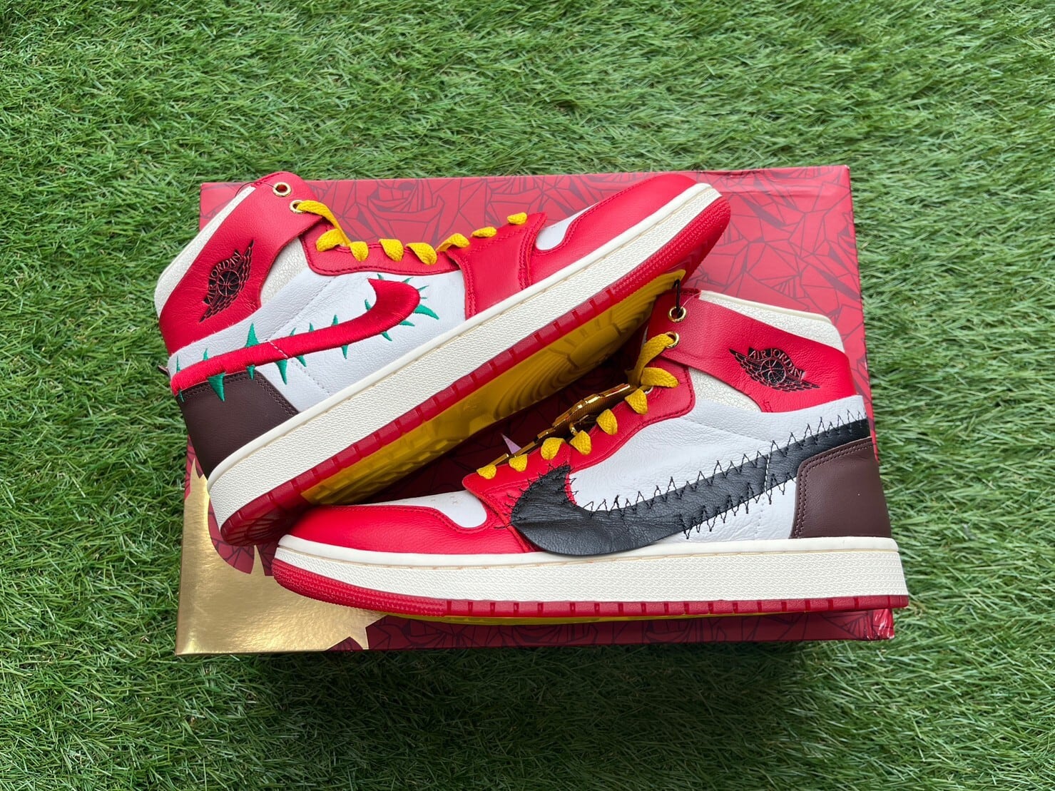 NIKE × TEYANA TAYLOR WMNS AIR JORDAN 1 HIGH ZOOM CMFT 2 GYM RED ...