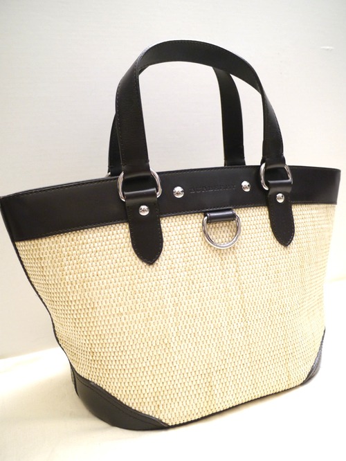 美品◆BURBERRY バーバリー ストローxレザー切替 かご バッグ トート ハンド バッグ◆ A4対応の絶妙なサイズ感で合わせやすい万能モデル♪