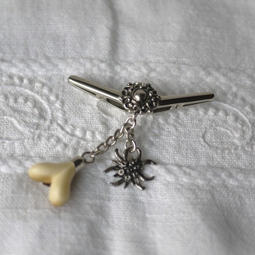 ネクタイピン　バイエルン民族衣装　メンズジュエリー　ドイツ