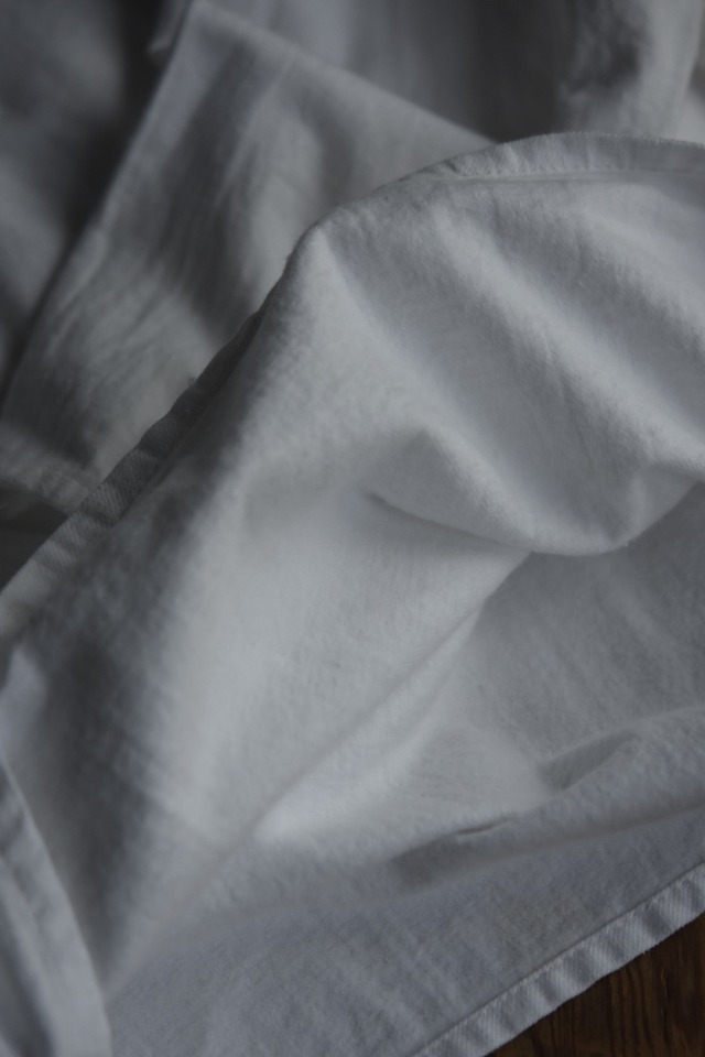 Utah／70's russian military pullover sleeping shirt／white