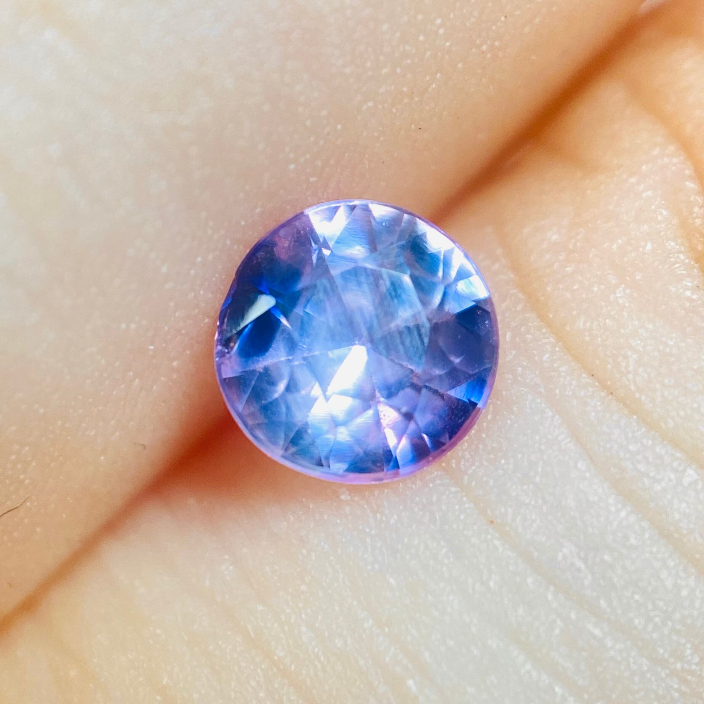 個性派 藍挿すサファイア