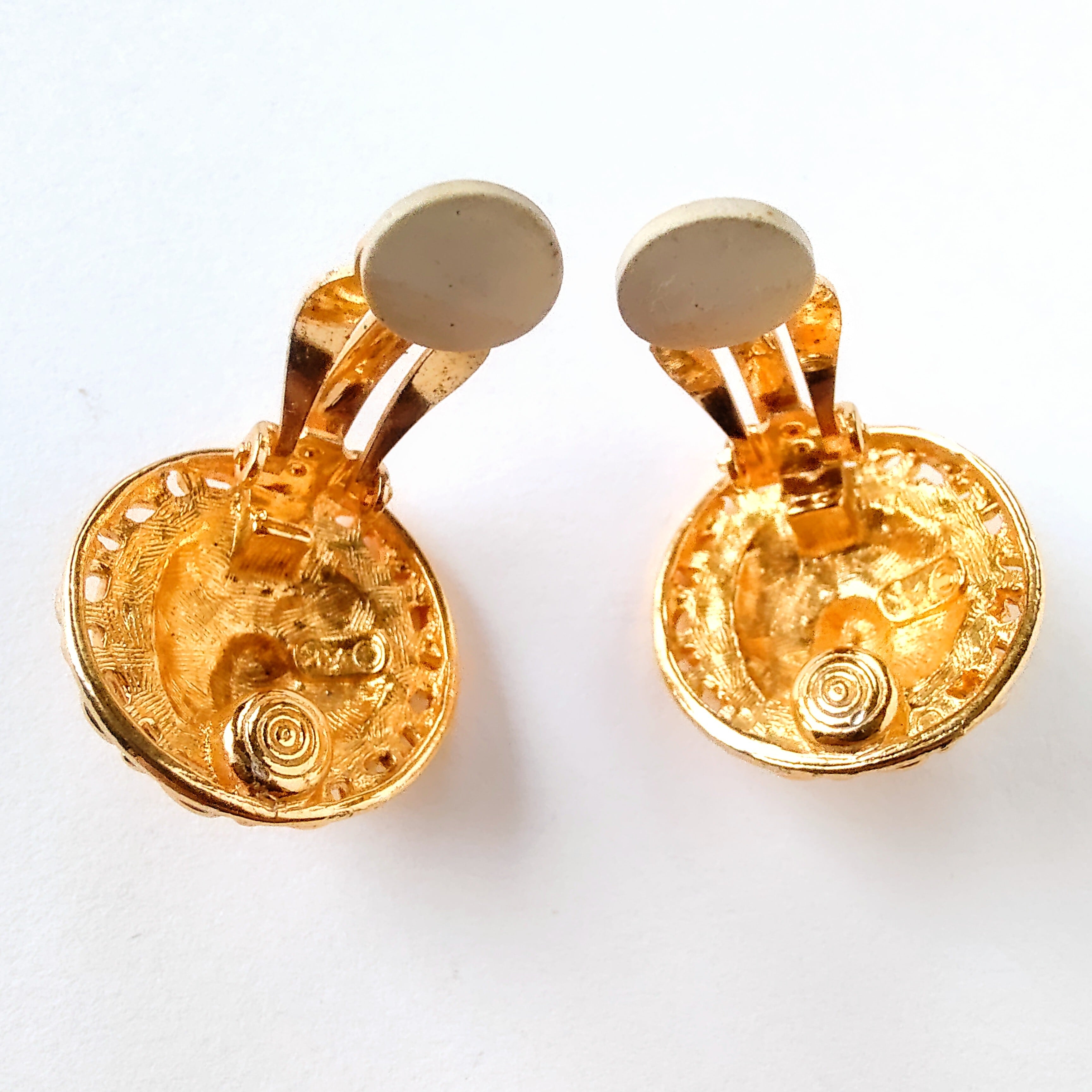 ANNE KLEIN》 lion round vintage earrings アンクライン ヴィンテージ