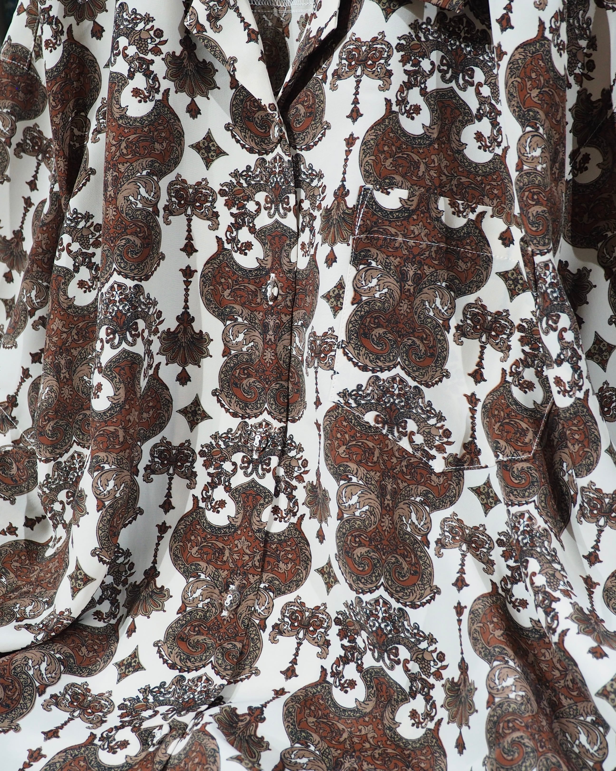 1990s Beautiful Arabesque pattern Design vintage SS Open Collar Shirt