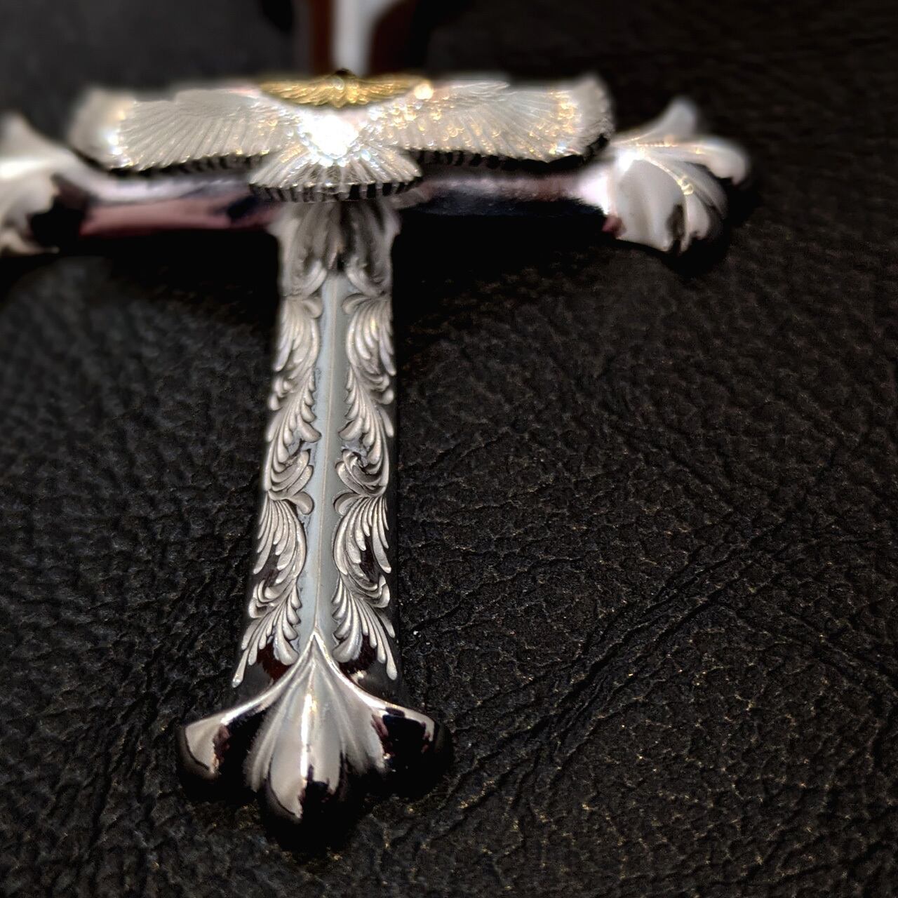 TARO WASHIMI : CROSS PENDANT - ARABESQUE DESIGN 001 | Gusset