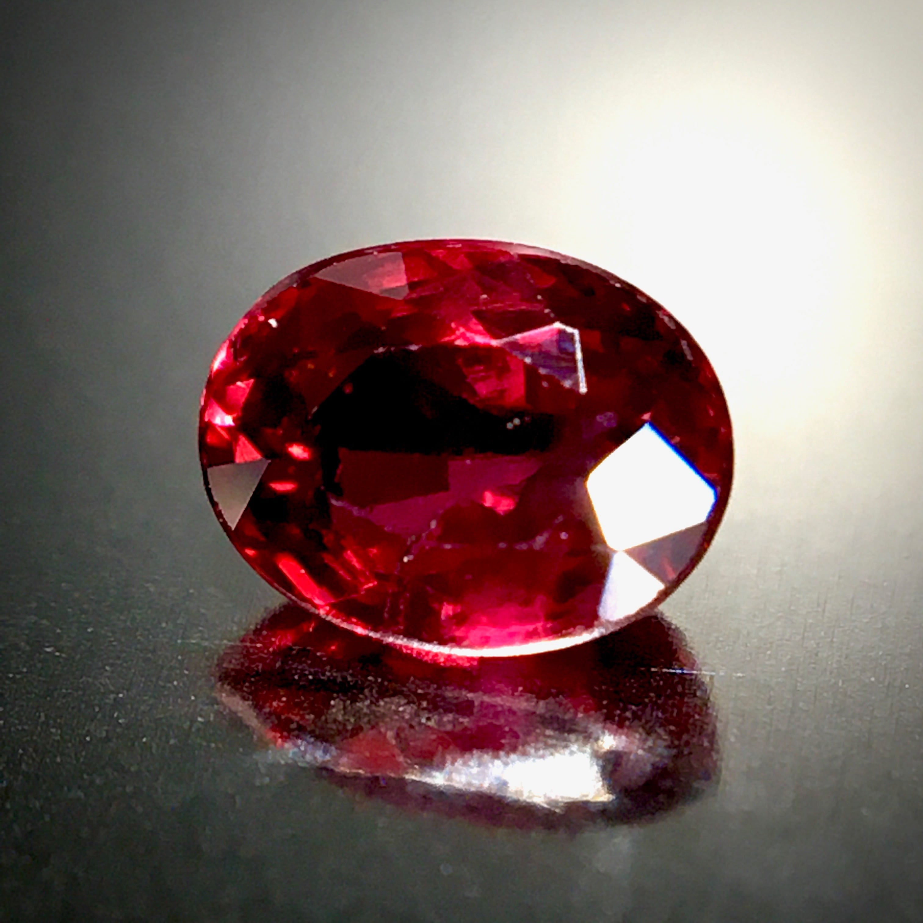 深い”真紅”の輝き 0.3ct UP 天然 ピジョンブラッド ルビー | Frederick’s Gems&Jewelry powered by  BASE