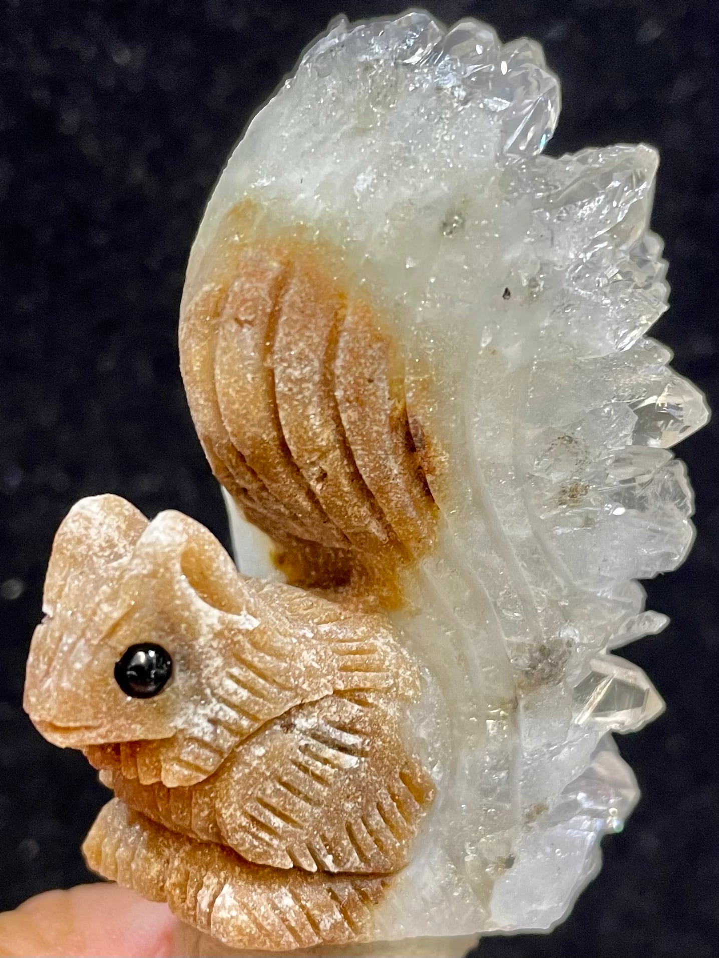 天然水晶】クリスタルクラスターのリスさん 【公式通販】