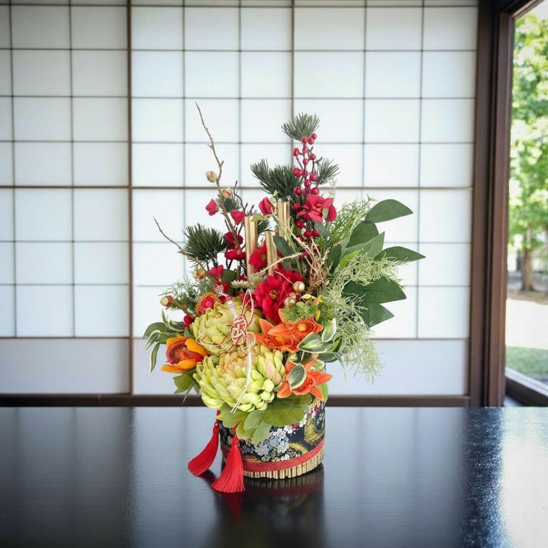 ⑮ 和モダン門松 M｜可憐な花々と竹が奏でる、モカアンドマルシェの