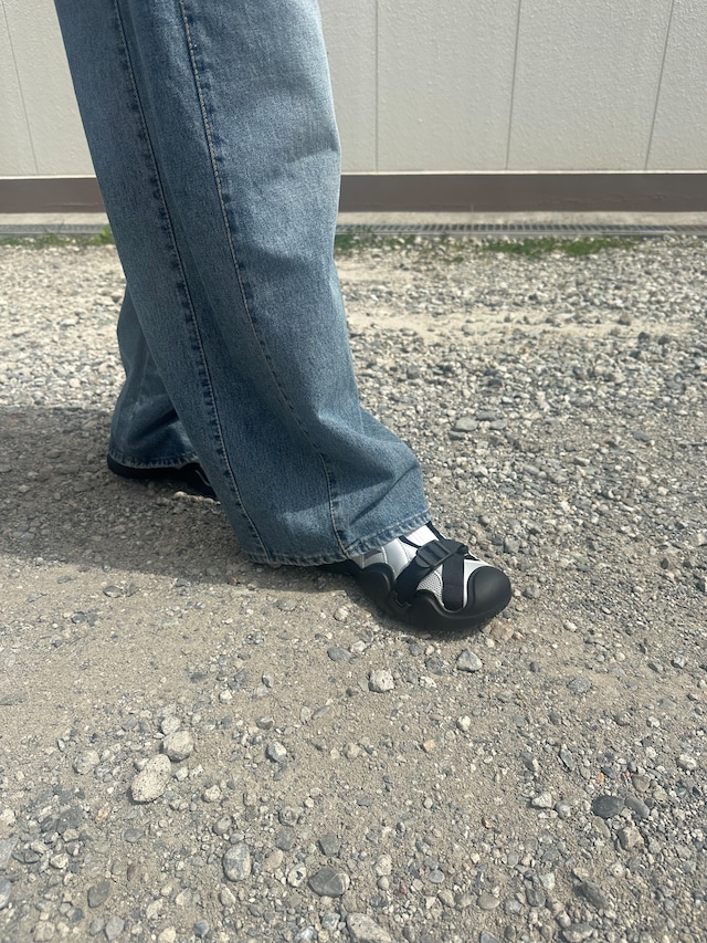 【attrayant】Cross Belt Shoes(silver)