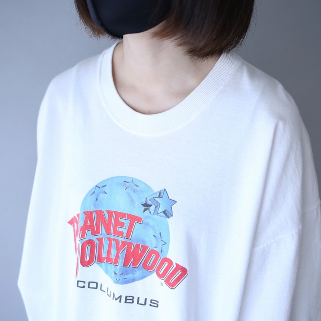 "PLANET HOLLYWOOD"  XXL over silhouette h/s tee