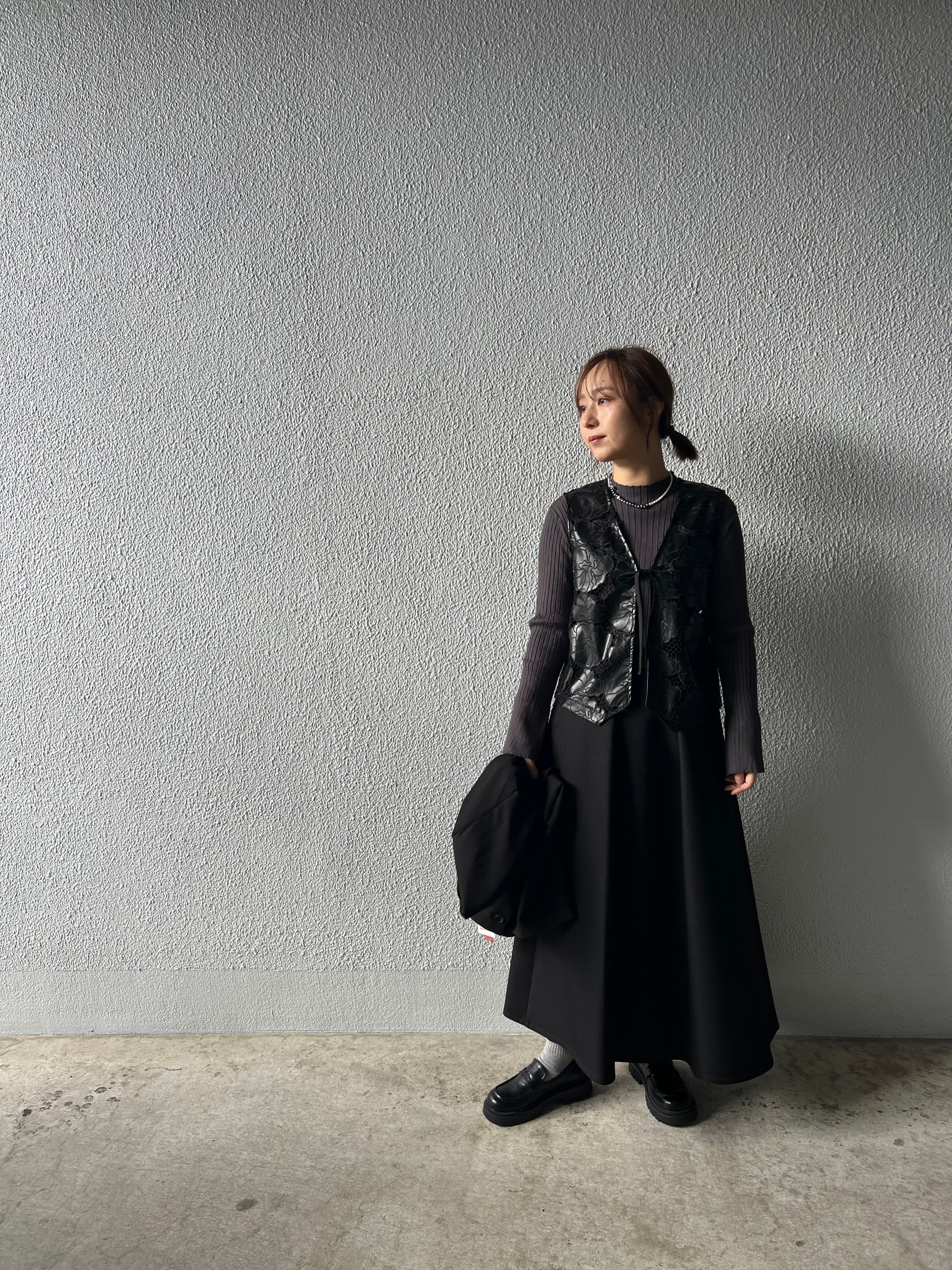 【SELECT】フェイクレザーレースジレ　21-0207