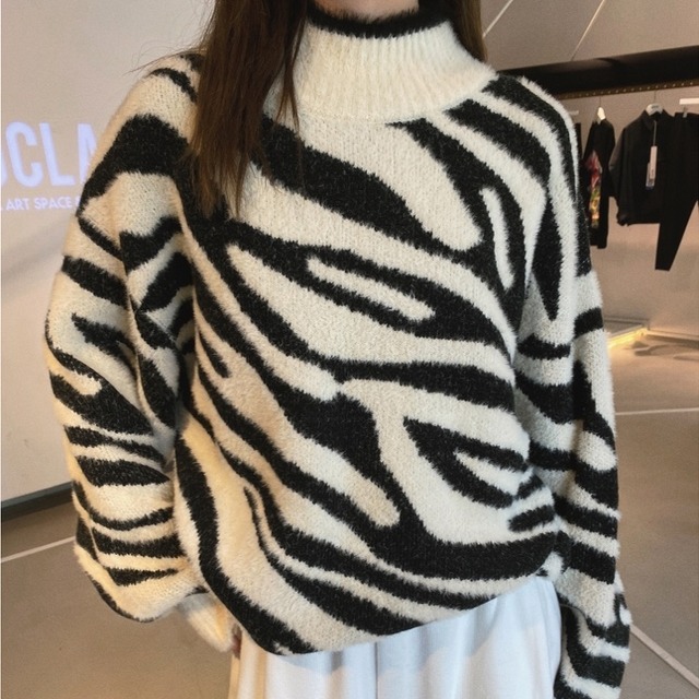 ニット パフスリーブ タートルネック 送料無料 長袖 オーバーサイズ モヘア 起毛 ゼブラ アニマル柄 大人可愛い エレガント 無地 春 秋 冬 ガーリー 10代 20代 大人 学生 お出かけ 外出 きれいめカジュアル 着回し ファッション デート コーディネート 重ね着 休日 特別な日 お祝い 記念日 メンズウケ カジュアル 普段着 春コーデ 秋コーデ 冬コーデ おしゃれ シンプル スタイル ゆったり 細見せ 韓国ファッション 長袖 オフィスカジュアル 30代 オフィス ワンポイント ママコーデ