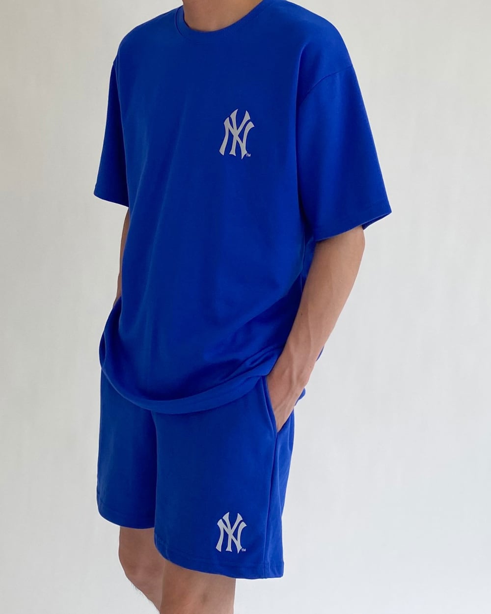 即納】NYロゴ セットアップ | ESSENCE