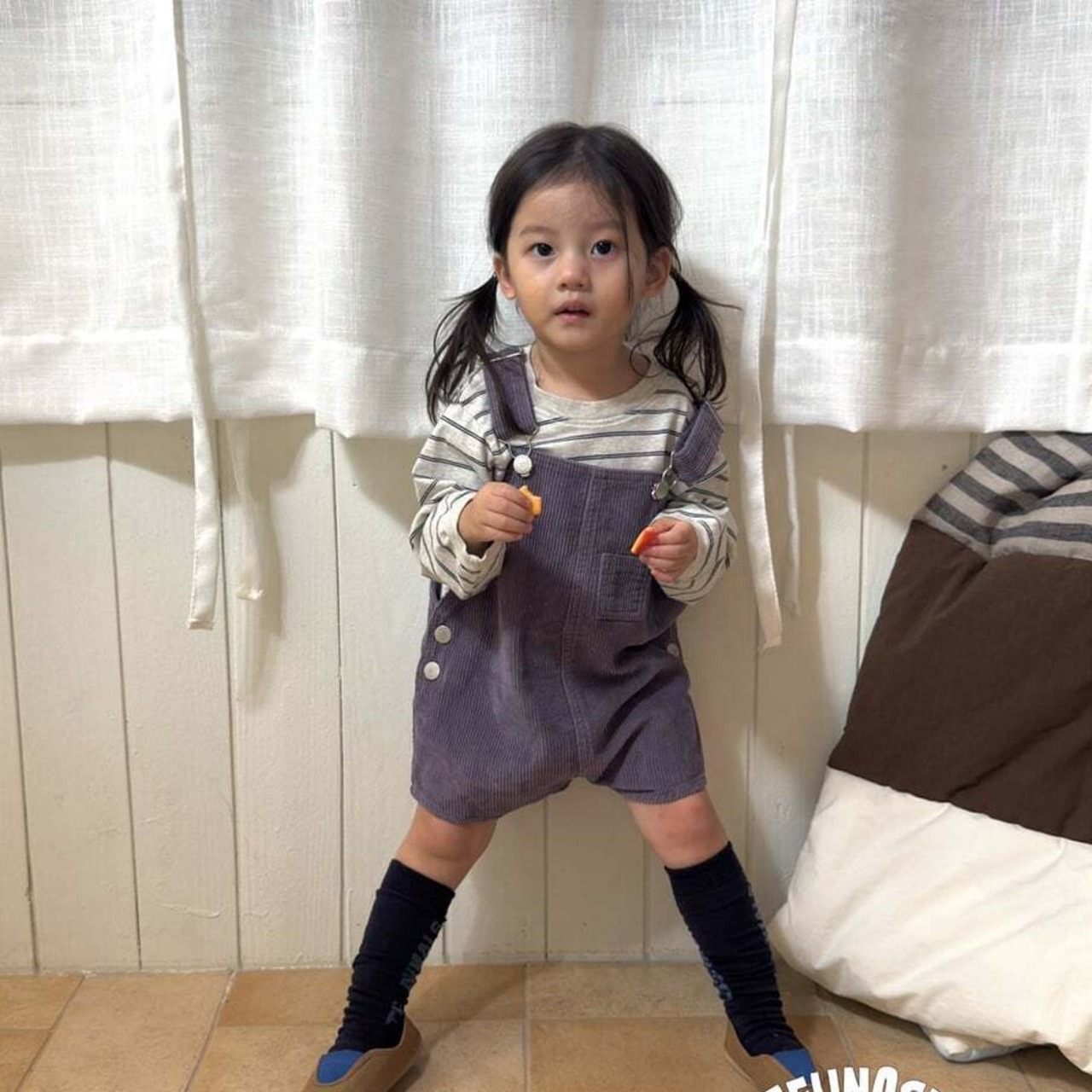 韓国子供服 / 26Autumn / 〖取寄〗JEJEUNOSITY / ゴールデンベリー ショートオーバーオール / キッズ服 / ジュニア服 / 秋服 *XS~JM*