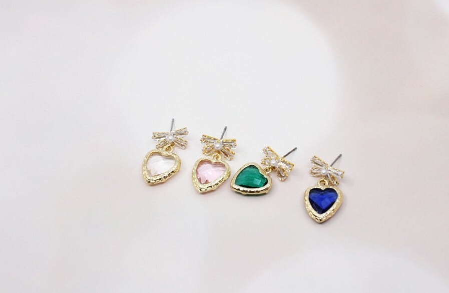 ☆IVE レイ 着用！！【JEALOUSY】Twinkle Ribbon Love Earring