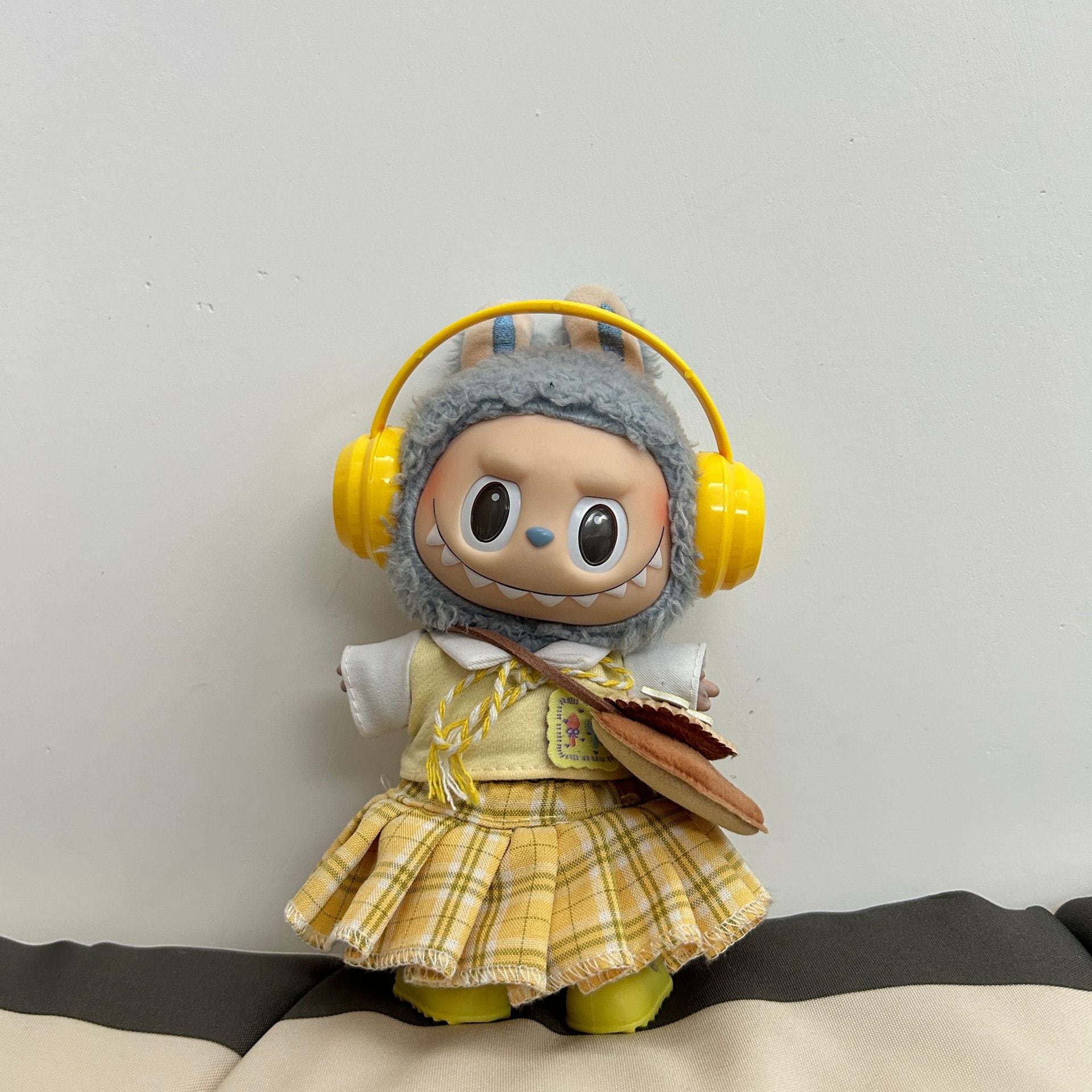 Labubu 1-3世代対応 学園風 トップス+チェックスカート+ヘッドホン+