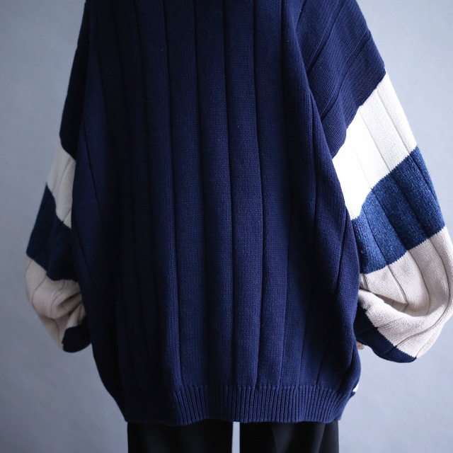 good coloring 3D knit panel pattern XXX over size cotton sweater