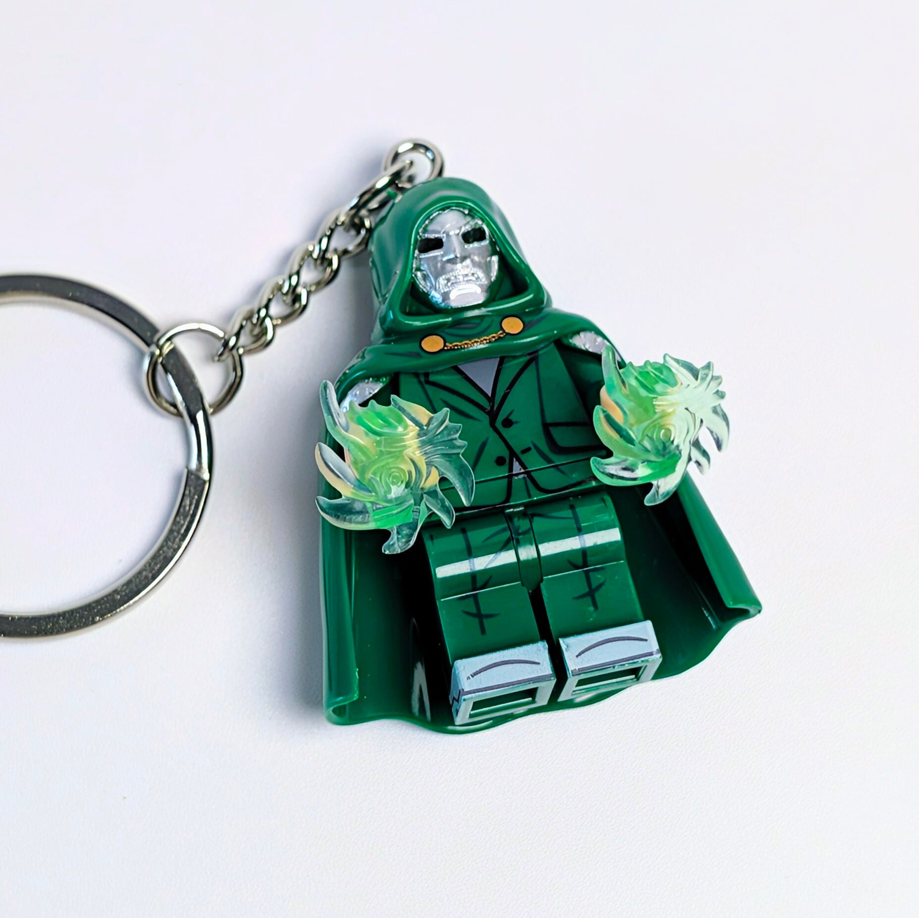 ⚡️今回のDOOMもヤバいっ‼️SPECIAL LIMITED⚡️★ブロックフィギュアキーホルダー★【 Avengers: Doomsday ドゥームズデイ 】『 Dr.DOOM ( ドクタードゥーム ) 』ファンタスティック・フォー / アベンジャーズ / MARVEL〚アメリカン雑貨 アメトイ〛