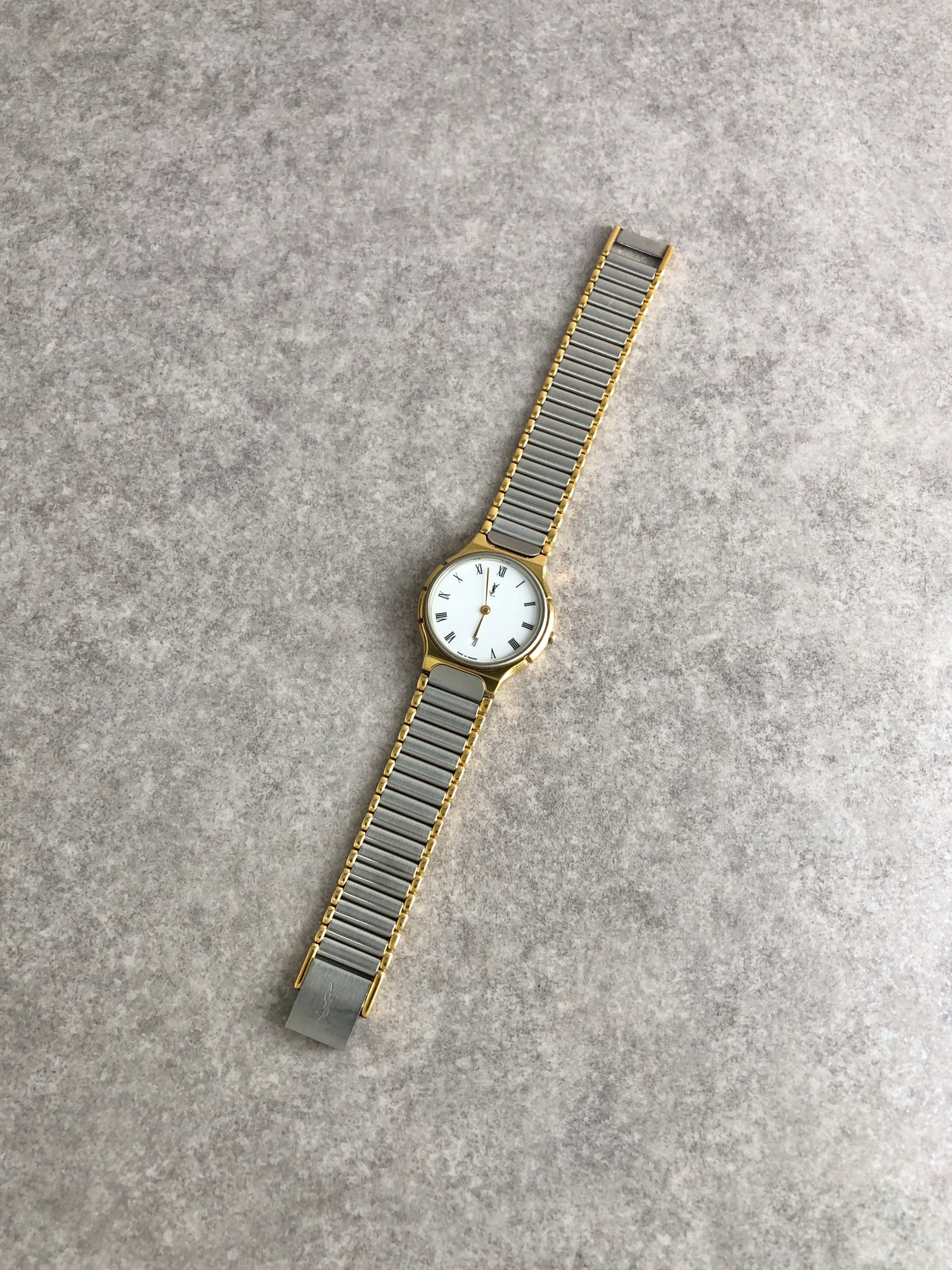 Yves Saint Laurent イヴ・サンローラン 腕時計 シルバー YSL 345010