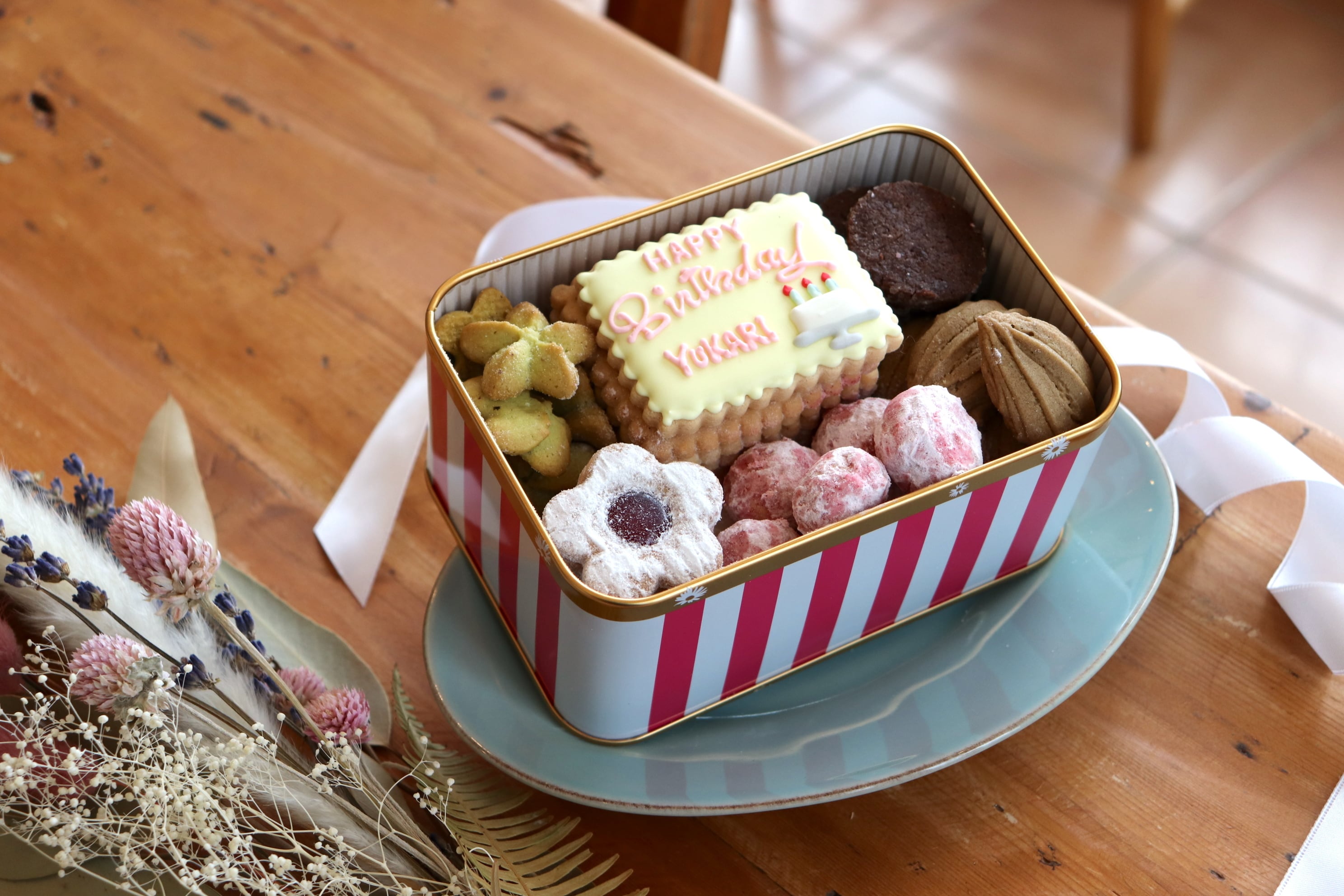 Berry Deco オリジナルクッキー 缶 名入れアイシングクッキー バースデー アイシングクッキー Berry Deco