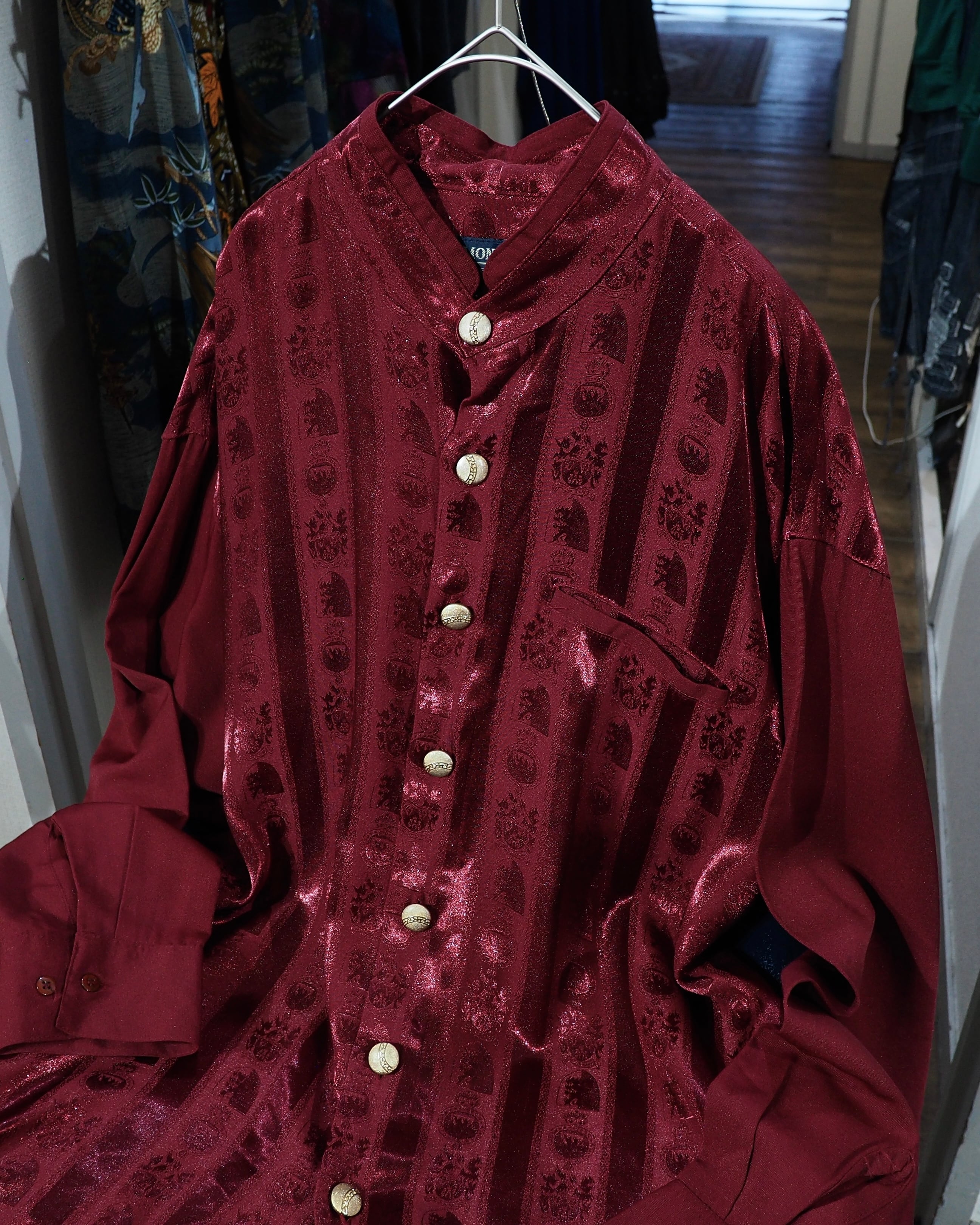 1990s Beautiful Dark Bordeaux × Gold Button Vintage Over silhouette No collar shirt