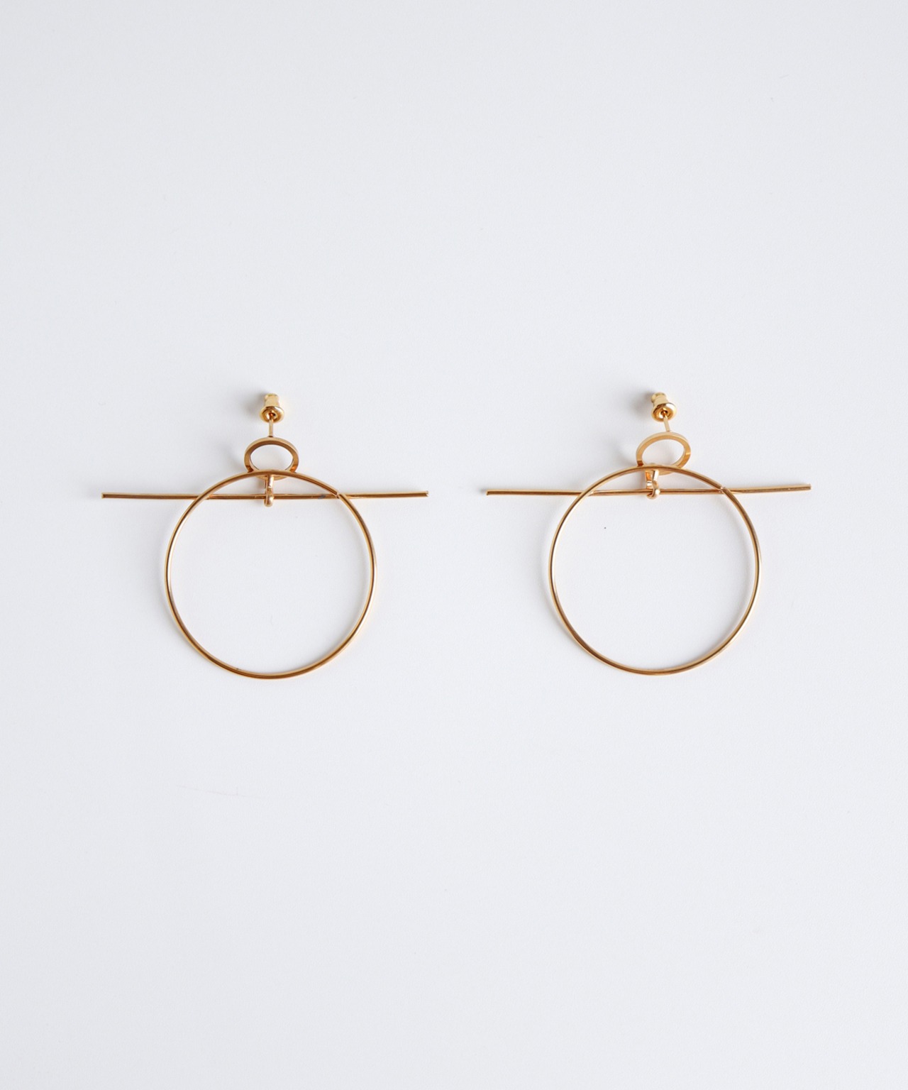 フープデザインピアス/018051