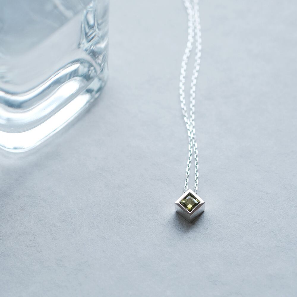 ペリドット 四角 ネックレス シルバー925 | クラウドジュエリー(Cloud