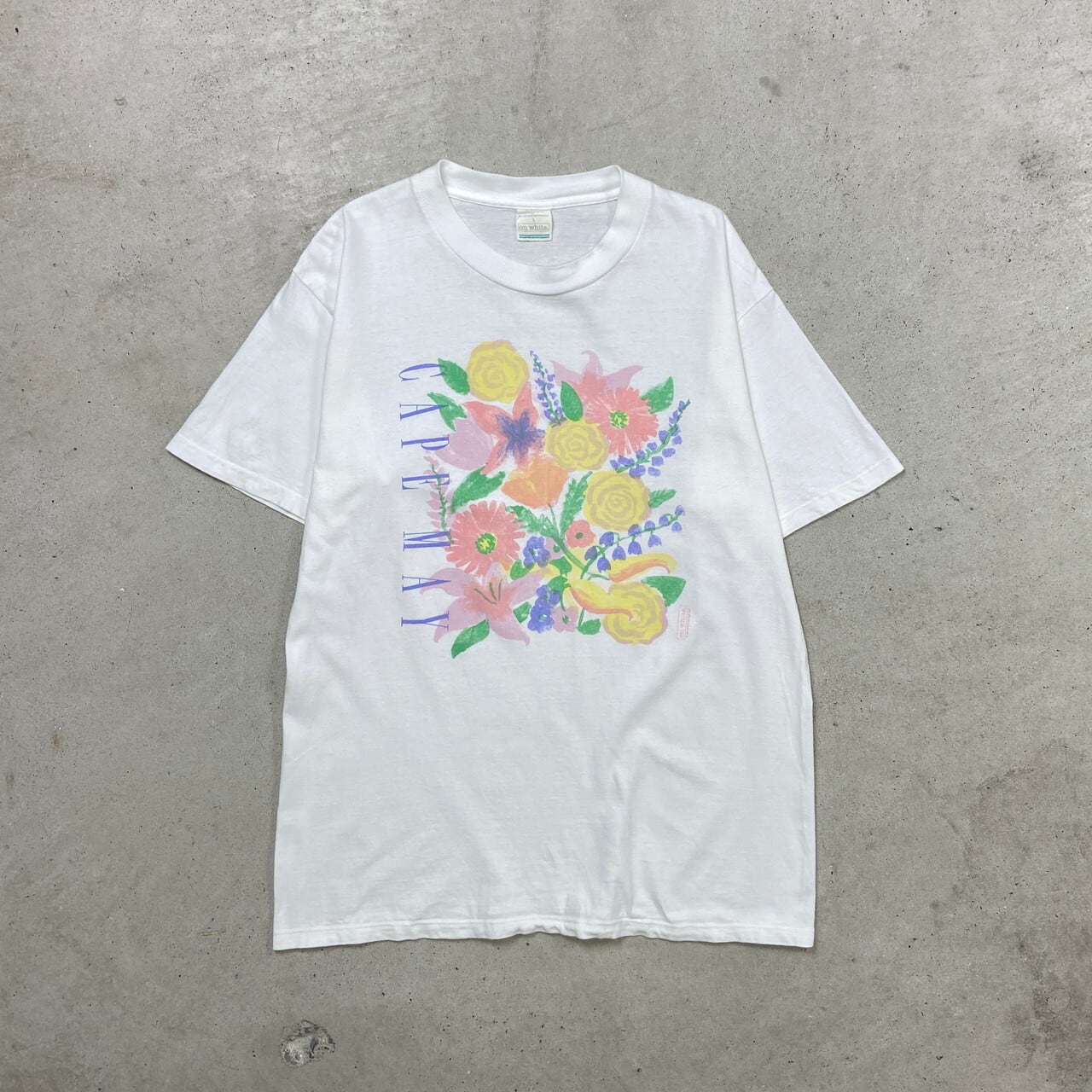 90年代 USA製 on white. CAPE MAY フラワー アート スーベニアTシャツ