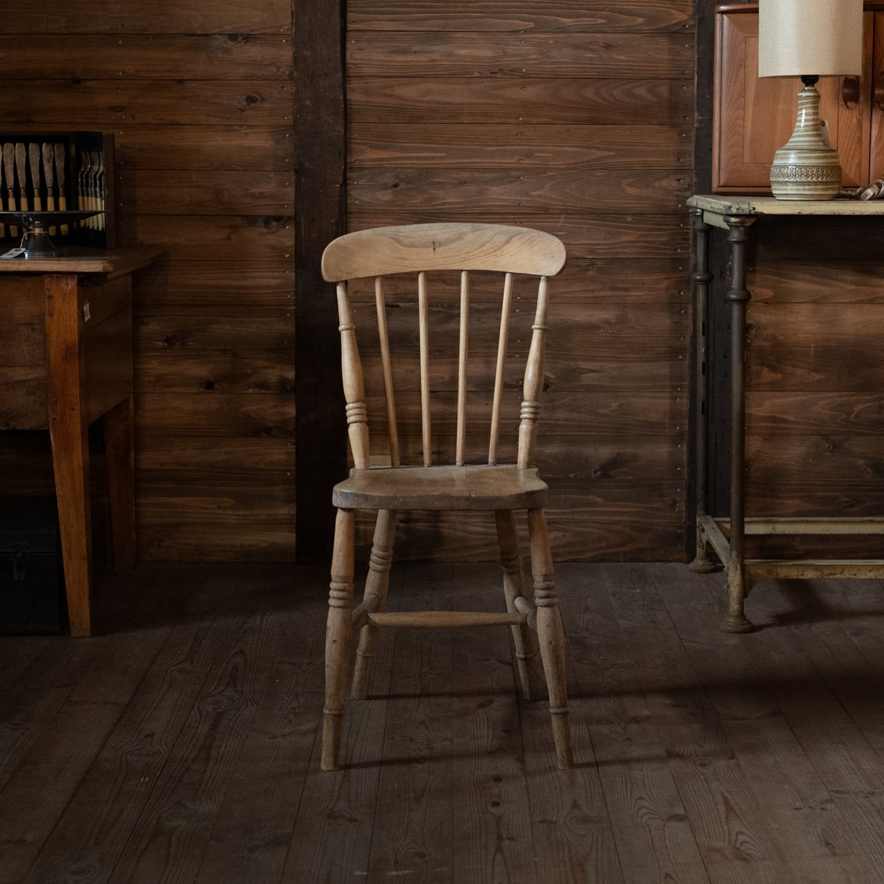 アンティーク調 ローチェア Dining Chair / ダイニング チェア 〈椅子・デスクチェア・モダン