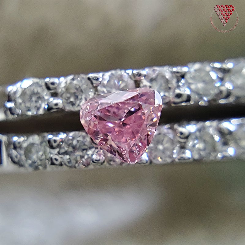 0.086 ct Fancy Intense Pink GIA  天然 ピンク