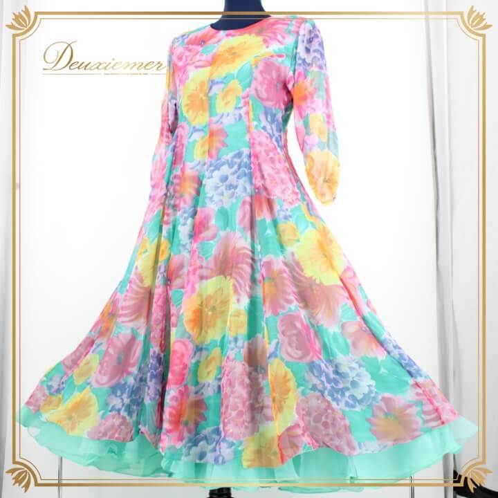 ピンクのグラデーションが美しい社交ダンスドレス Mサイズ ピンクの